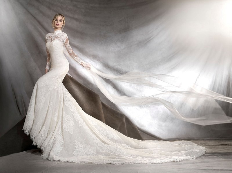 84+ Coolest Wedding Dresses for Muslim Brides 134 Muslim wedding dresses 132 84+ Coolest Wedding Dresses for Muslim Brides - 134