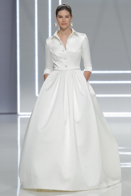 84+ Coolest Wedding Dresses for Muslim Brides 50 Muslim wedding dresses 48 84+ Coolest Wedding Dresses for Muslim Brides - 50