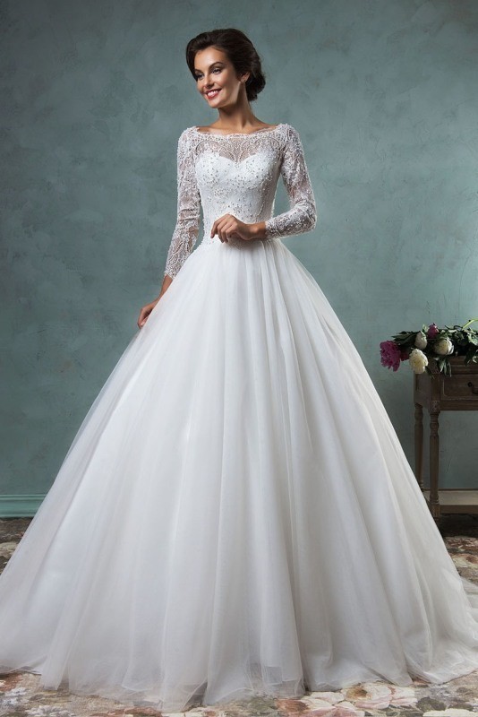 Muslim-wedding-dresses-49 84+ Coolest Wedding Dresses for Muslim Brides in 2020