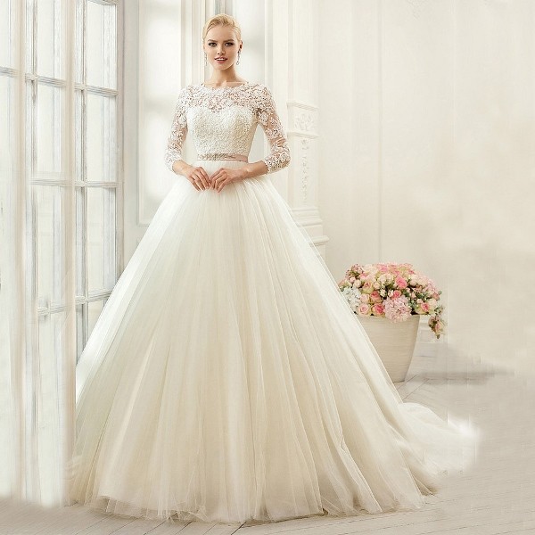 84+ Coolest Wedding Dresses for Muslim Brides 60 Muslim wedding dresses 58 84+ Coolest Wedding Dresses for Muslim Brides - 60