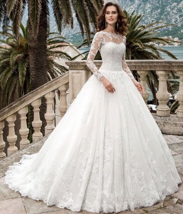 84+ Coolest Wedding Dresses for Muslim Brides 66 Muslim wedding dresses 64 84+ Coolest Wedding Dresses for Muslim Brides - 66