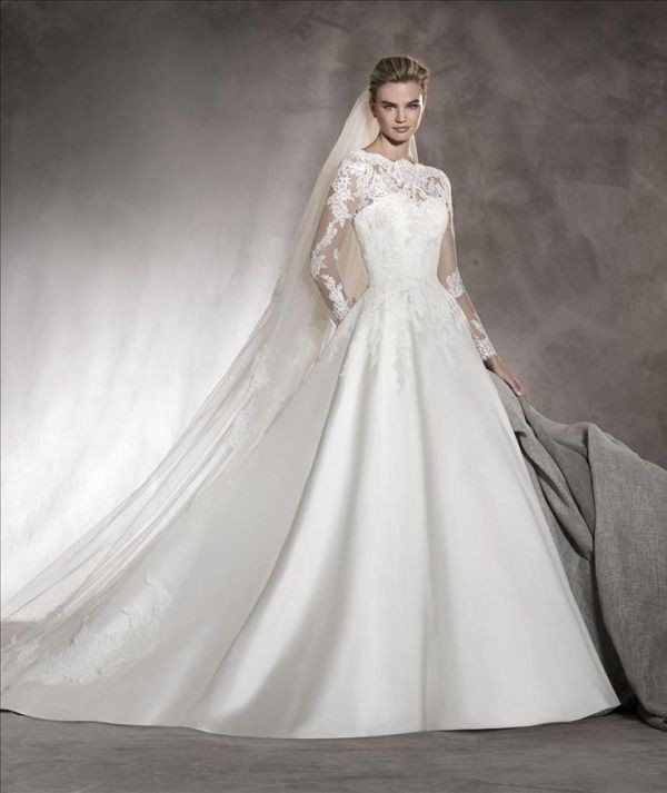 84+ Coolest Wedding Dresses for Muslim Brides 76 Muslim wedding dresses 74 84+ Coolest Wedding Dresses for Muslim Brides - 76