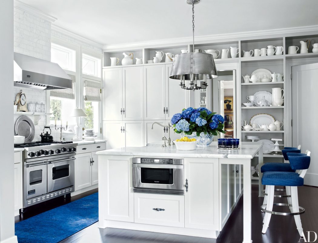 blue and white 08 6 Affordable Organizing and Decoration Ideas for your Kitchen - 42