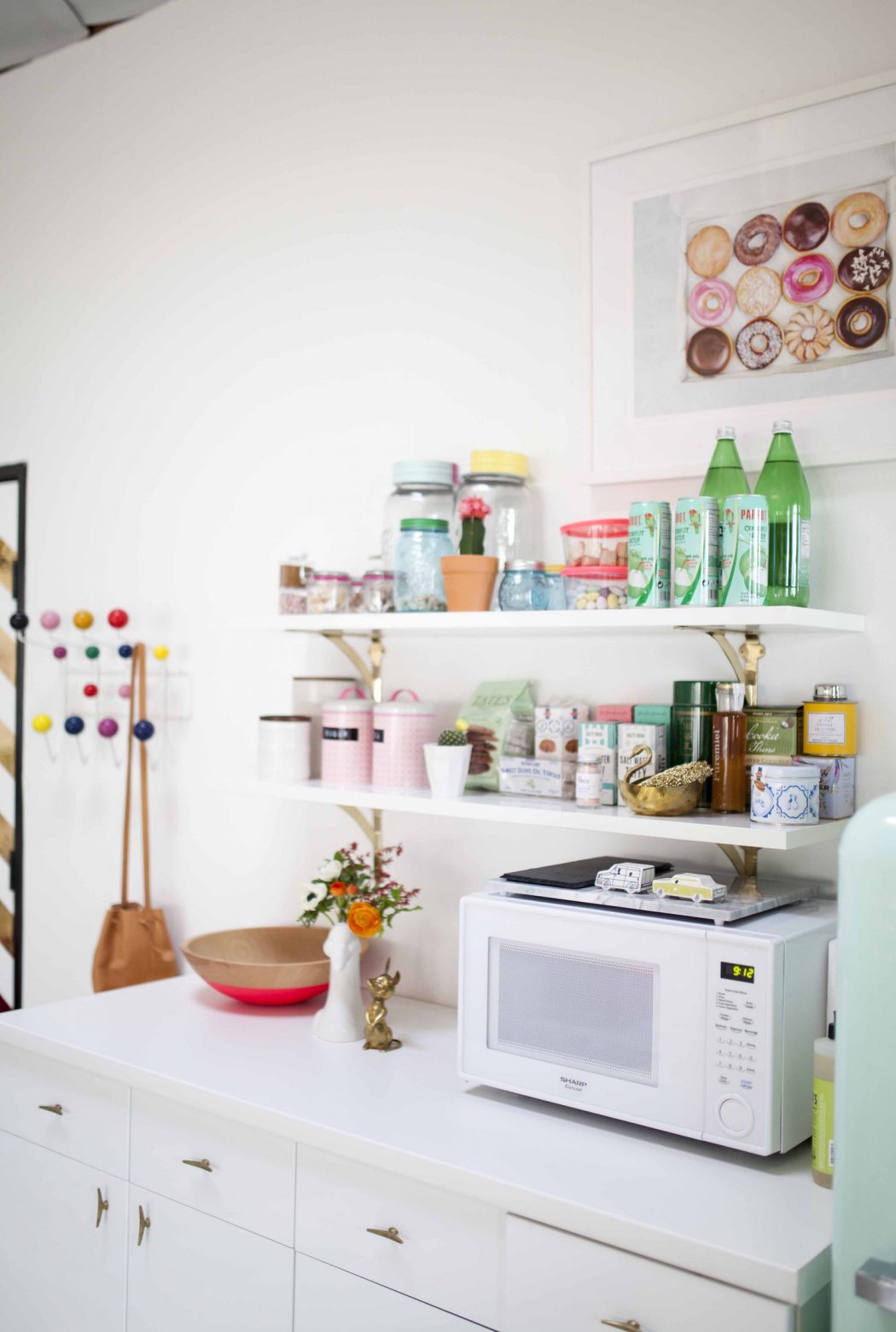 6 Affordable Organizing and Decoration Ideas for your Kitchen 5 e837d3e84edc5b411f4d84755d9aae3b699d12a5 6 Affordable Organizing and Decoration Ideas for your Kitchen - 5