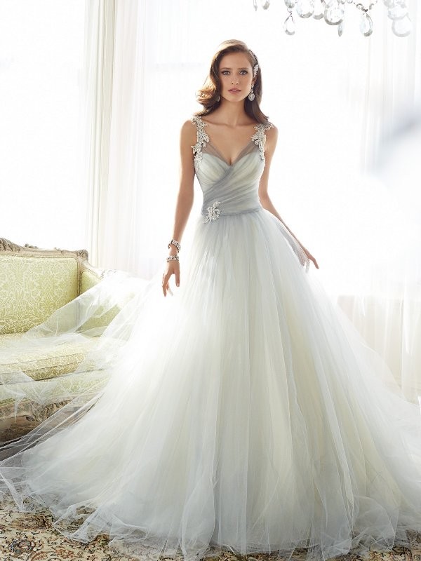 flattering-wedding-dresses-2017-150 89+ Most Flattering Wedding Dresses Brides-to-be Need to See