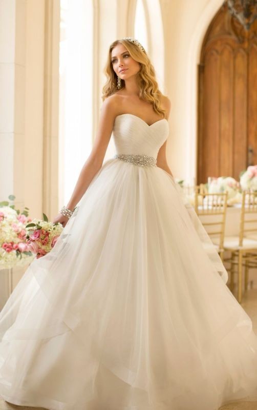 flattering-wedding-dresses-2017-44 89+ Most Flattering Wedding Dresses Brides-to-be Need to See
