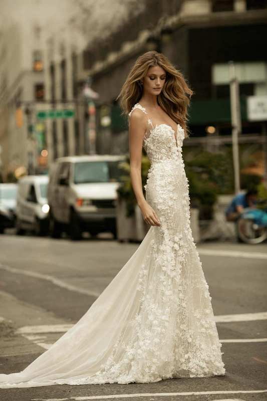 flattering-wedding-dresses-2017-77 89+ Most Flattering Wedding Dresses Brides-to-be Need to See