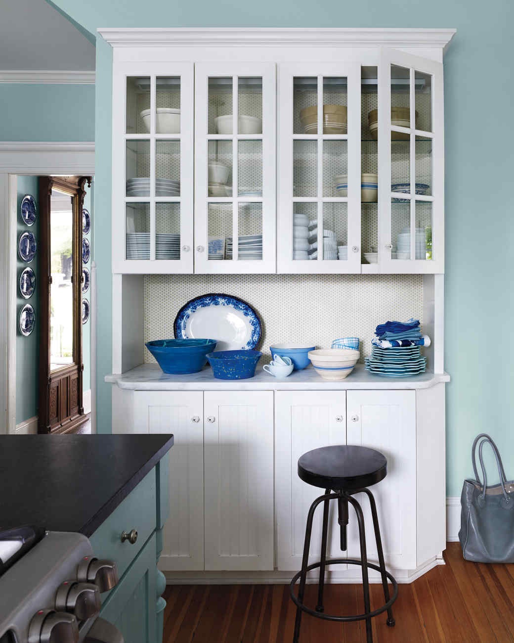 kitchen0199189-md110699_vert 6 Affordable Organizing and Decoration Ideas for your Kitchen