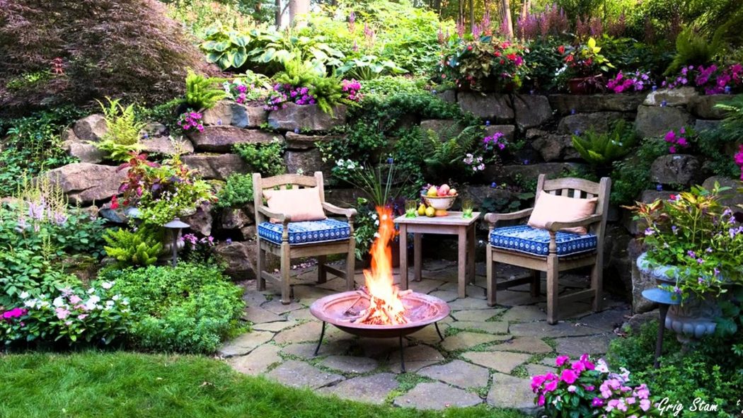 8 Delightful and Affordable Fire pit Decoration Designs - 26