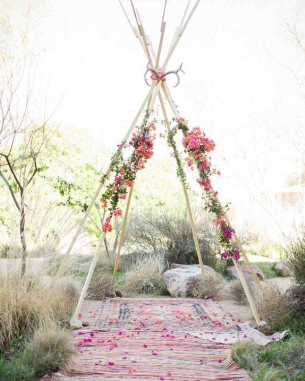 83+ Dreamy Unique Wedding Backdrop Ideas 107 wedding backdrops 2017 105 83+ Dreamy Unique Wedding Backdrop Ideas - 107