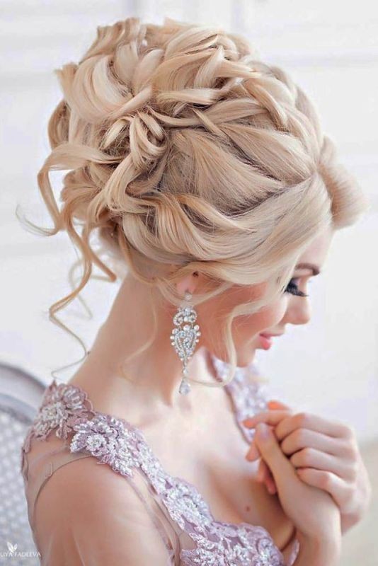wedding-hairstyles-2017-51 81+ Beautiful Wedding Hairstyles for Elegant Brides in 2021