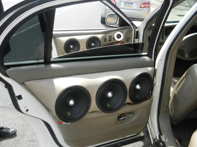 Car Speakers 15 Exciting Road Trip Hacks for Unbelievably Happy Times - 5