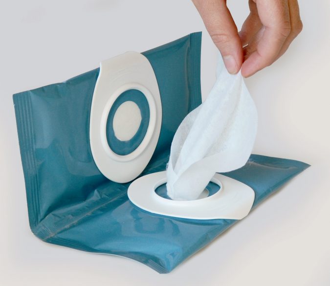15 Exciting Road Trip Hacks for Unbelievably Happy Times 10 Wet wipes 15 Exciting Road Trip Hacks for Unbelievably Happy Times - 10