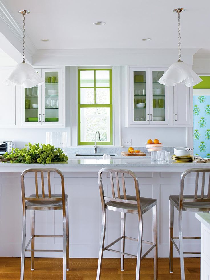 b391f75cc82bb394630a6ca25b052682 painted window frames window paint Great Ways to Make Your Dream Green Kitchen - 5