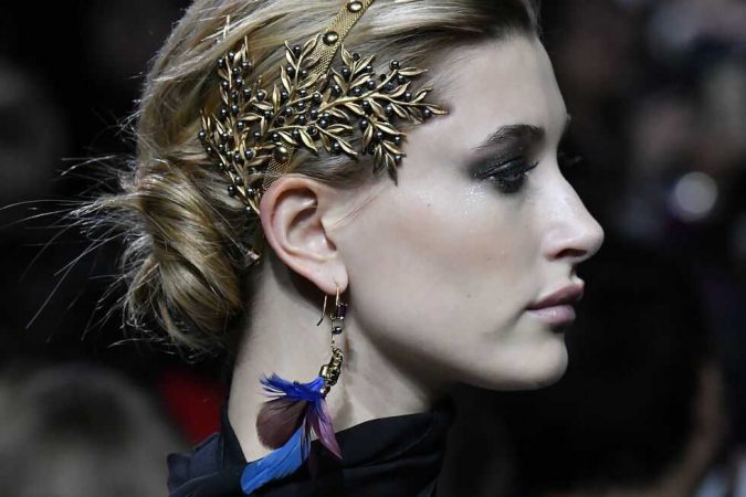 16 Celebrity Hottest Hair Trends for Summer 5 best earrings fashion week elie saab fall 2017 16 Celebrity Hottest Hair Trends for Summer - 5
