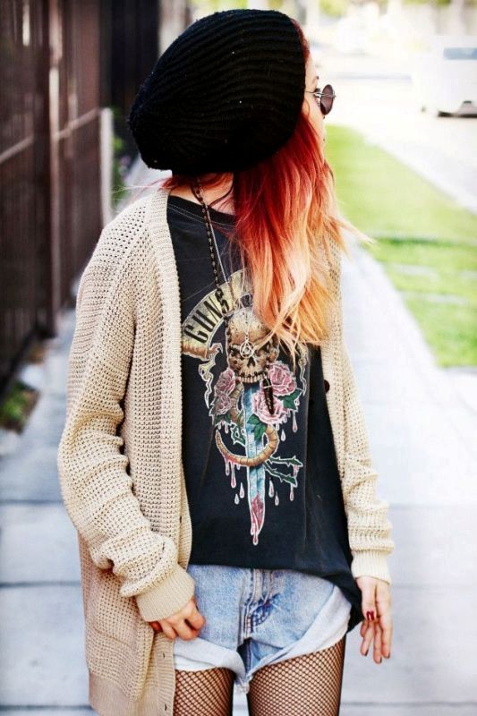 catchy-tees-for-school-3 10+ Cool Back-to-School Outfit Ideas for 2020