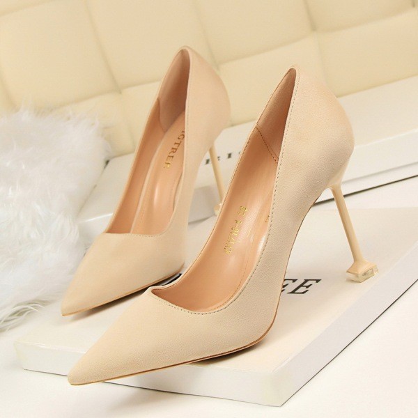 colored-wedding-shoes-80 85+ Most Amazing Colored Wedding Shoes in 2020