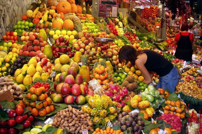 New Year around the World.. One Event, Various Traditions 20 fruits Philippines new year traditions New Year around the World.. One Event, Various Traditions - 20