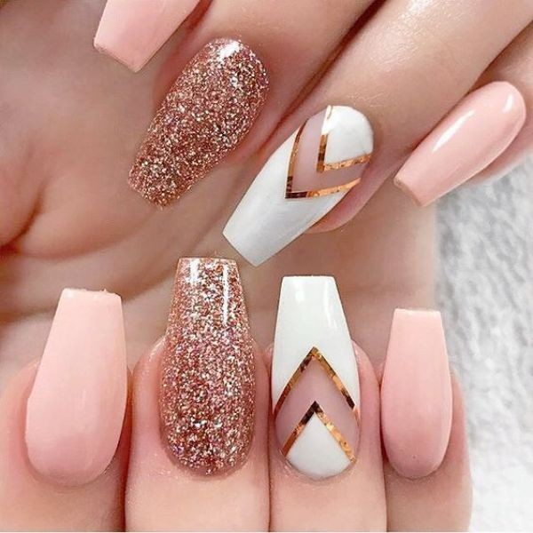 glitter nail art ideas 143 89+ Glitter Nail Art Designs for Shiny & Sparkly Nails - 145