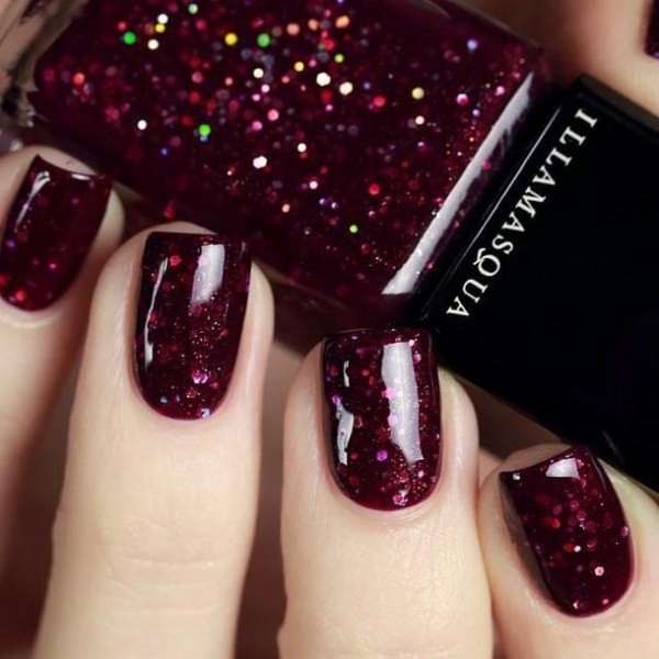 glitter nail art ideas 145 89+ Glitter Nail Art Designs for Shiny & Sparkly Nails - 147