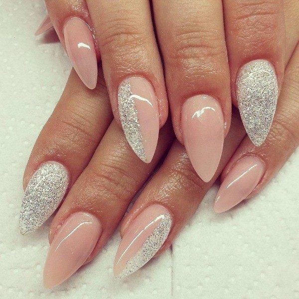 glitter nail art ideas 147 89+ Glitter Nail Art Designs for Shiny & Sparkly Nails - 149