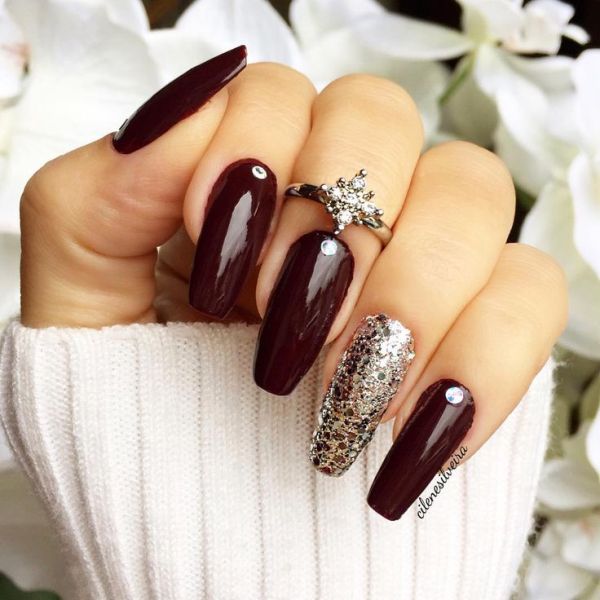 glitter nail art ideas 161 89+ Glitter Nail Art Designs for Shiny & Sparkly Nails - 163