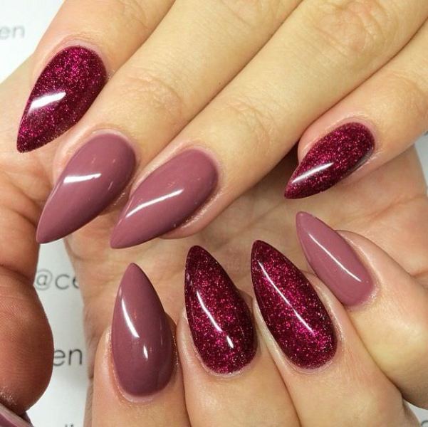 glitter nail art ideas 190 89+ Glitter Nail Art Designs for Shiny & Sparkly Nails - 192