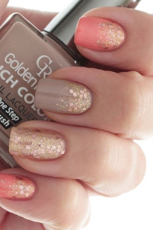 glitter nail art ideas 24 89+ Glitter Nail Art Designs for Shiny & Sparkly Nails - 26