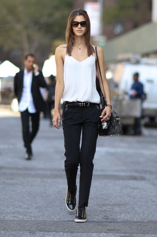 10+ Coolest Back-to-School Outfit Ideas This Year 41 jeans for school 13 10+ Coolest Back-to-School Outfit Ideas This Year - 41