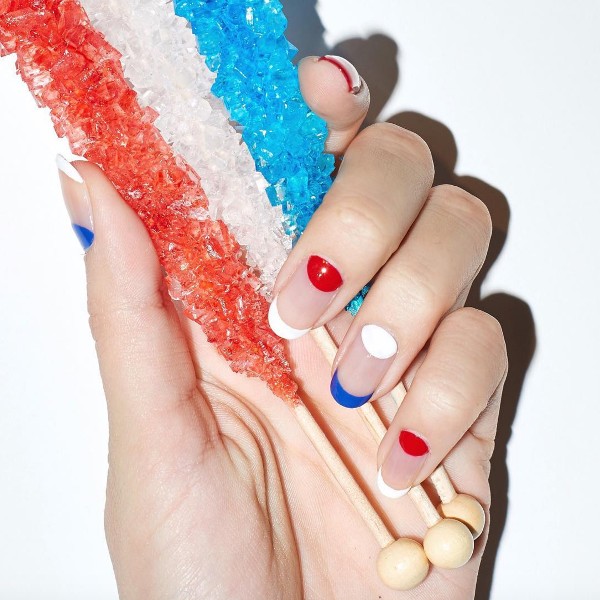 78+ Most Amazing Manicure Ideas for Catchier Nails 84 manicure ideas 82 78+ Most Amazing Manicure Ideas for Catchier Nails - 84
