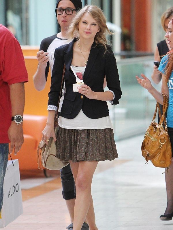 10+ Coolest Back-to-School Outfit Ideas This Year 86 miniskirts for school 22 10+ Coolest Back-to-School Outfit Ideas This Year - 86