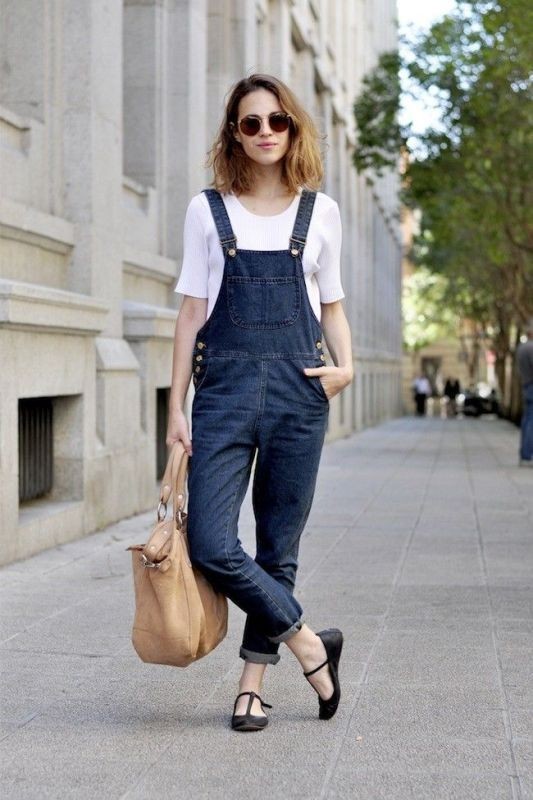 overalls-for-school-7 10+ Cool Back-to-School Outfit Ideas for 2020