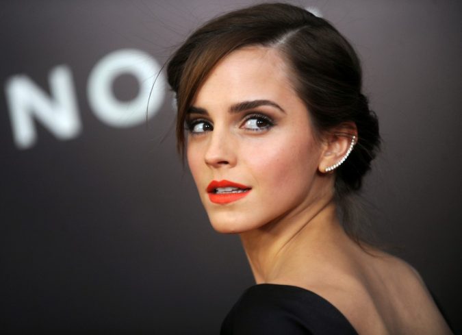 16 Celebrity Hottest Hair Trends for Summer 4 side sweapt bang emma watson 2017 4k image 1024x742 16 Celebrity Hottest Hair Trends for Summer - 4