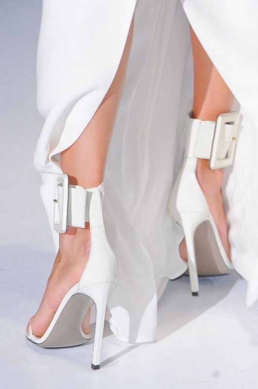 white-wedding-shoes-6 83+ Most Fabulous White Wedding Shoes in 2021