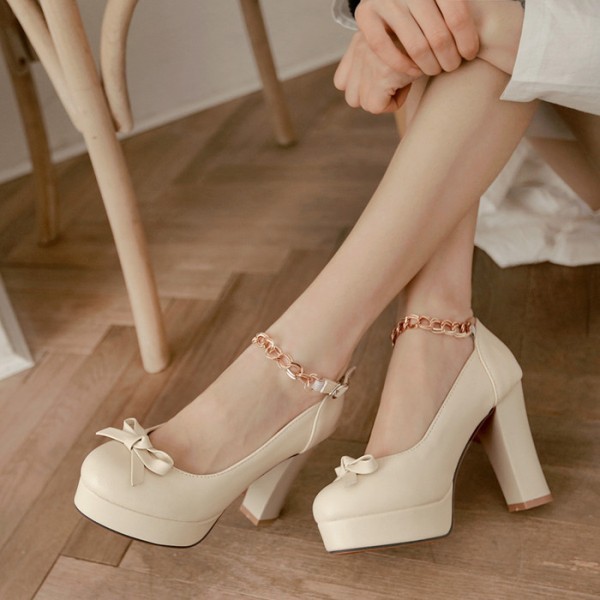 white-wedding-shoes-76 83+ Most Fabulous White Wedding Shoes in 2021