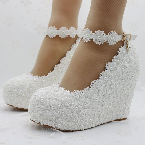 white-wedding-shoes-90 83+ Most Fabulous White Wedding Shoes in 2021