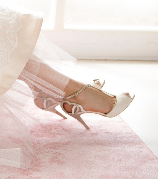 white-wedding-shoes-97 83+ Most Fabulous White Wedding Shoes in 2021