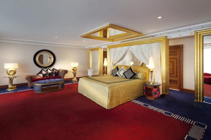 The 8 Most Luxurious Hotels in the World 26 Bourj Al Arab jumeirah 3 The 8 Most Luxurious Hotels in the World - 26