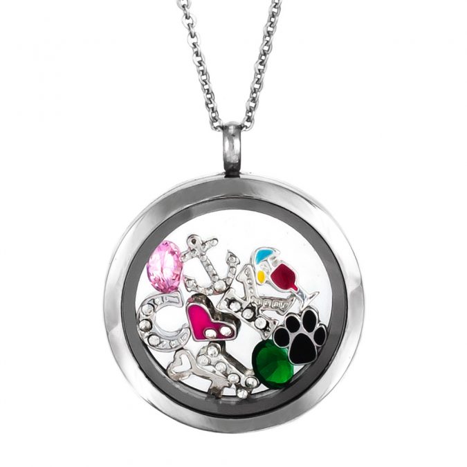 18 New Jewelry Trends for This Summer 16 Charm necklace 18 New Jewelry Trends for This Summer - 16