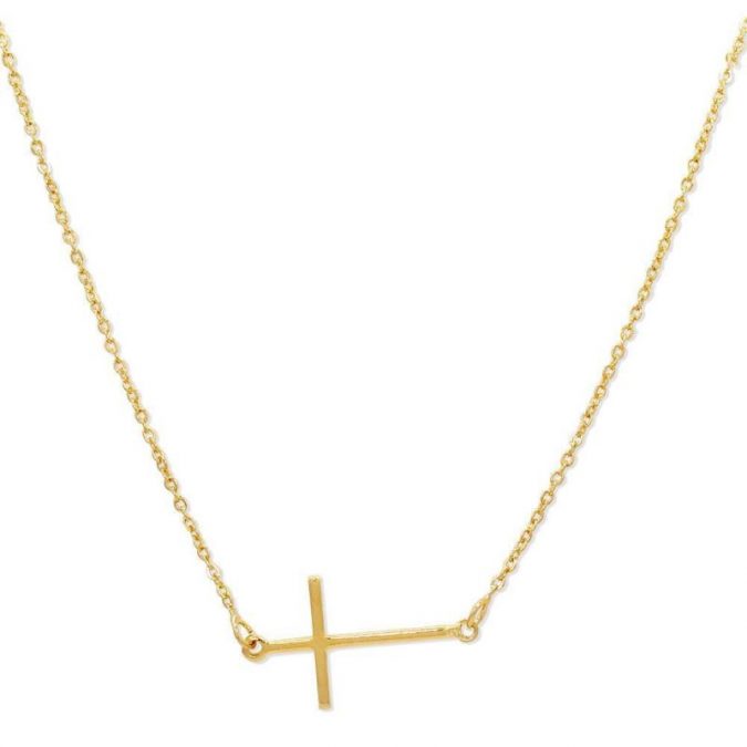 18 New Jewelry Trends for This Summer 15 Crucifixe necklace 18 New Jewelry Trends for This Summer - 15