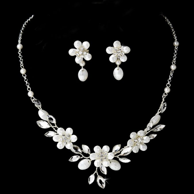 Floral-Jewelry-675x675 18 New Jewelry Trends for This Summer