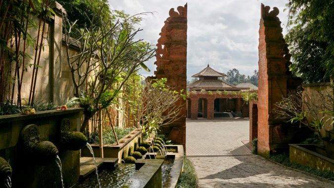 Mandapa-A-Ritz-Carlton-Reserve-hotel-675x380 The 8 Most Luxurious Hotels in the World