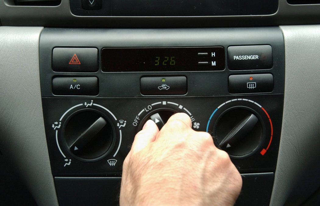 air conditioning 1 5 Common Car Smells.. and How to Remove Them? - 9