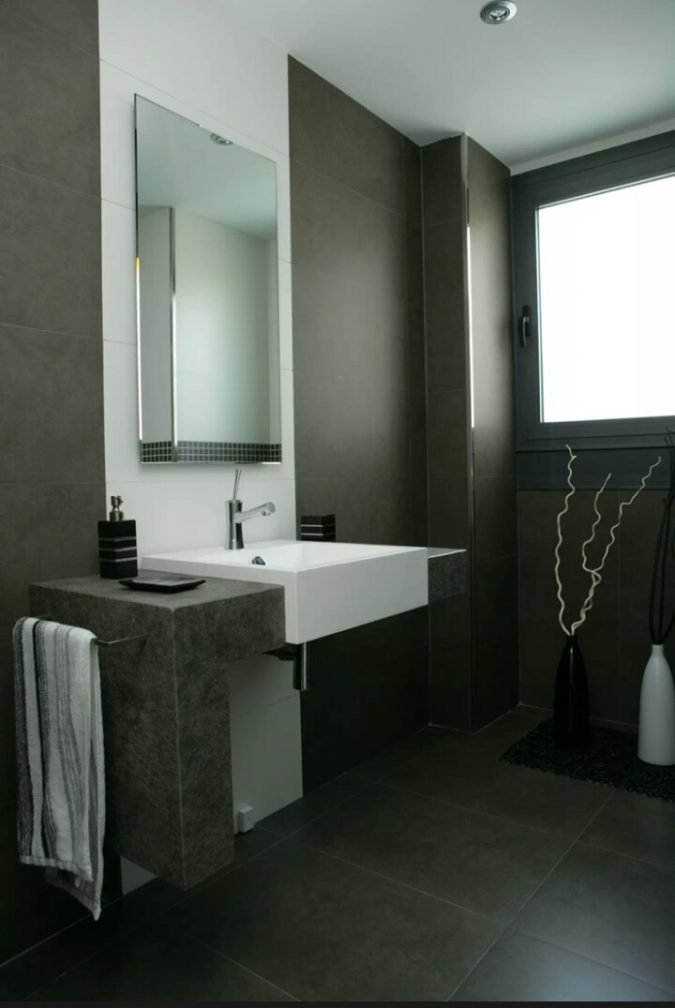 dark bathroom modern decor 15+ Top Modern House Interior Designs - 8
