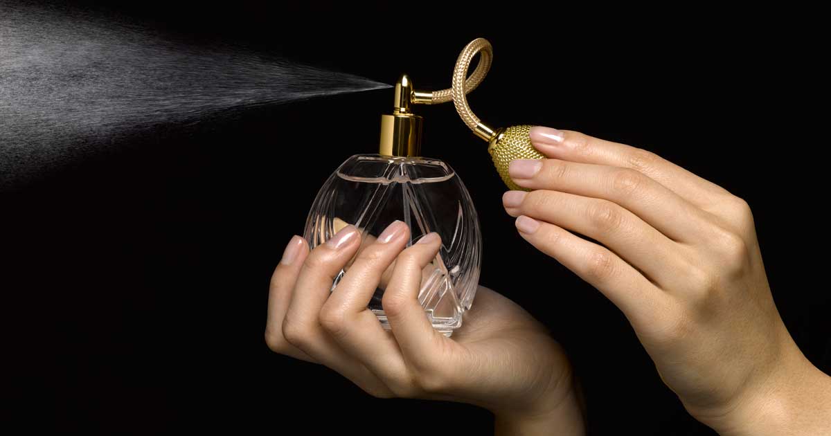12 Helpful Grooming Tips For Women in Traditional Workplaces 7 perfume fb 12 Helpful Grooming Tips For Women in Traditional Workplaces - 7