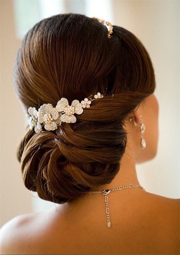 Fancy Bridal Updo wedding hairstyles1 12 Wedding Day Killer Hairstyles for Curly Hair - 9