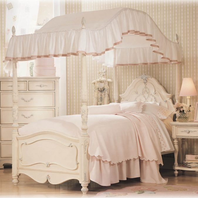 Canopy Beds through History... 35+ Bedroom Designs 35 canopy bed children bedroom 2 Canopy Beds through History... 35+ Bedroom Designs - 35