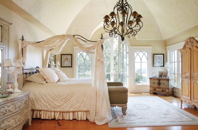 classic-bed-canopy-bedroom-interior-design-675x445 Canopy Beds through History... 35+ Bedroom Designs