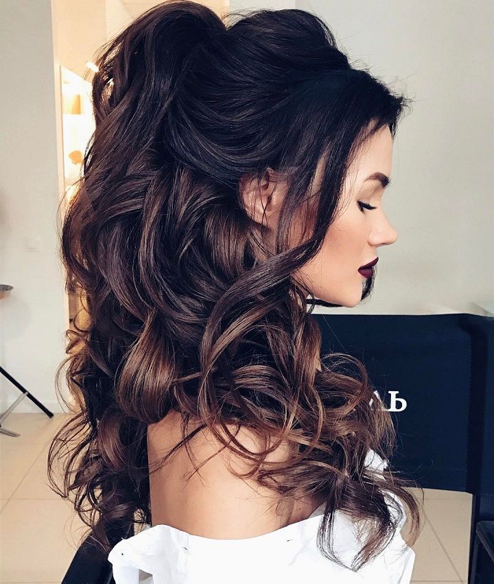 half up half down hairstyles 12 Wedding Day Killer Hairstyles for Curly Hair - 2