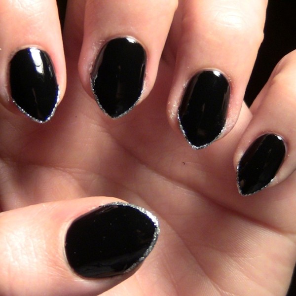 85+ Seriously Spooky Halloween Nail Art Ideas 36 halloween nail ideas 103 85+ Seriously Spooky Halloween Nail Art Ideas - 36